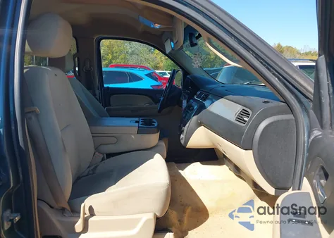 2008 Chevrolet Avalanche 1500 Ls z USA, uszkodzony, nr VIN 3GNEC12048G181733